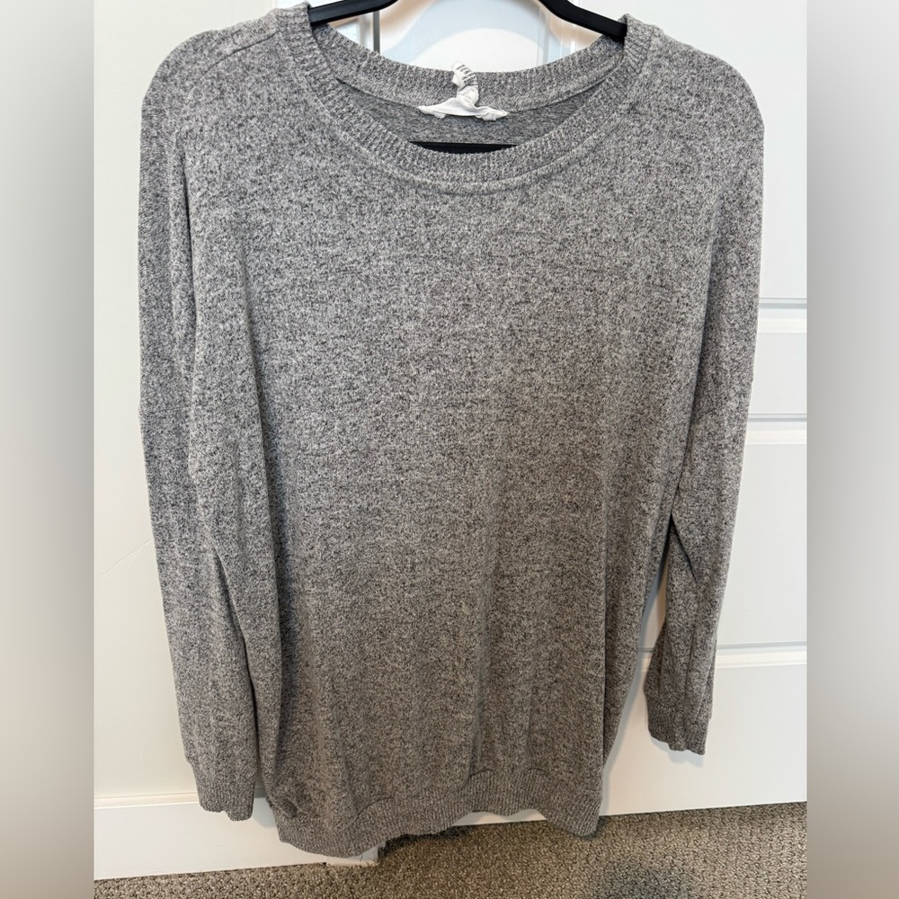 Oversized lightweight sweater